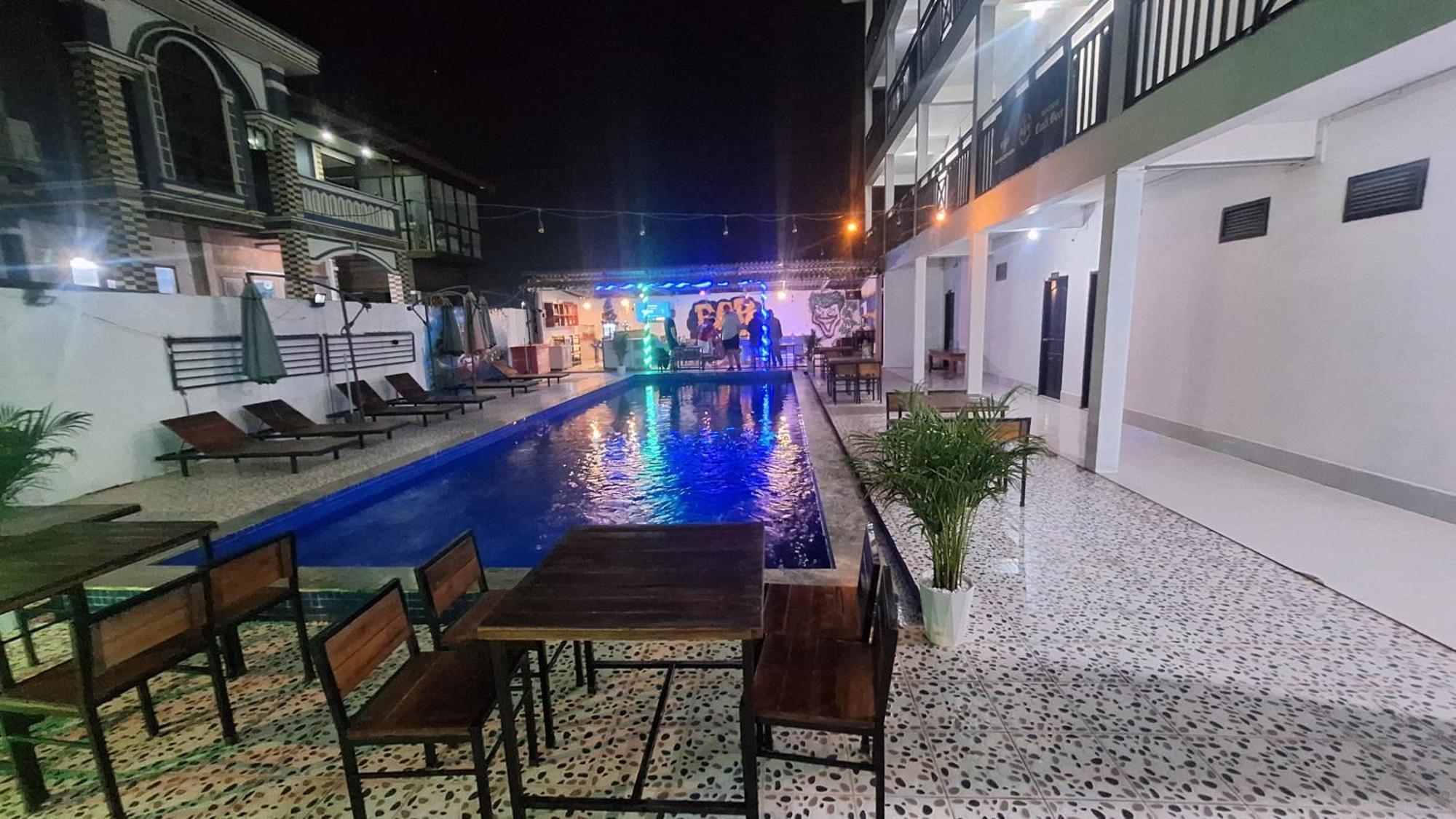 Vang Vieng Santara Backpackers Hostel Eksteriør billede
